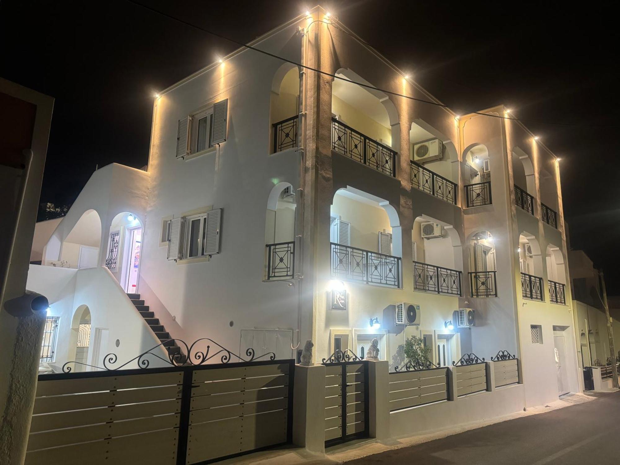 Villa Tania R 피로스테파니 외부 사진